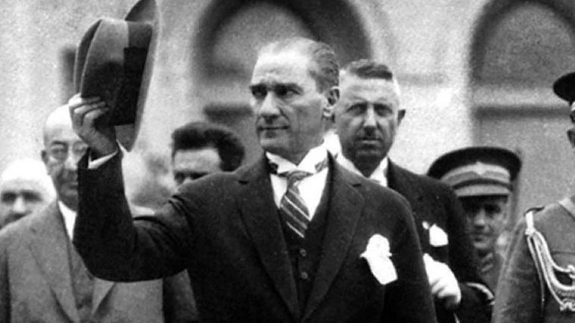 Ulu Önderimiz Mustafa Kemal Atatürk'ün vefatının 83. yıldönümünde saygı ve minnetle anıyoruz.